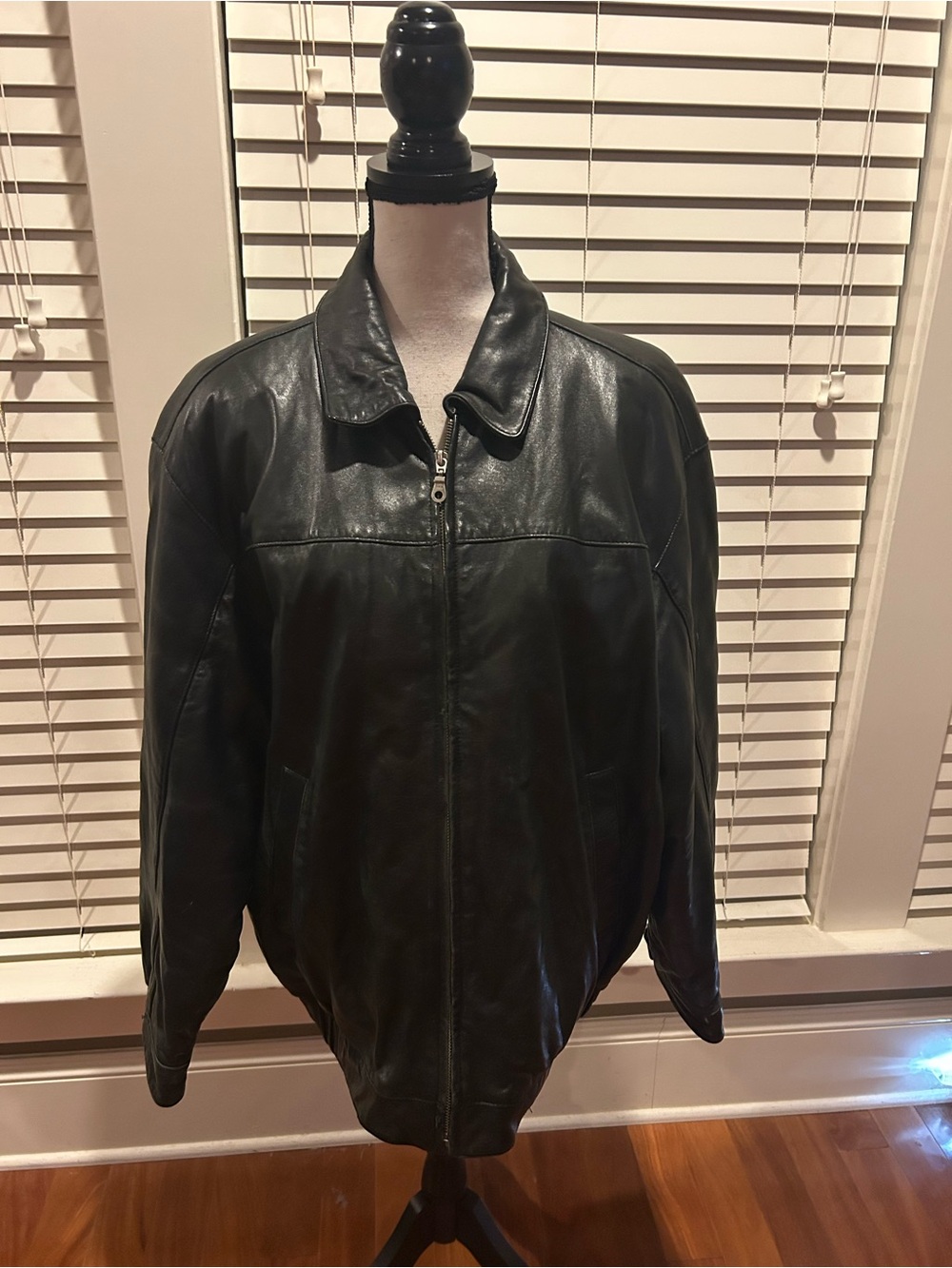 J. Ferrar Genuine Lambskin Leather Quilted Bomber Collared Flight Jacket